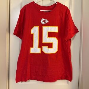 Men's Nike NFL Kansas City Chiefs Patrick Mahomes #15  Red & White T-Shirt - L